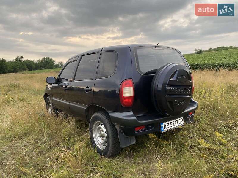 Внедорожник / Кроссовер Chevrolet Niva 2005 в Бершади