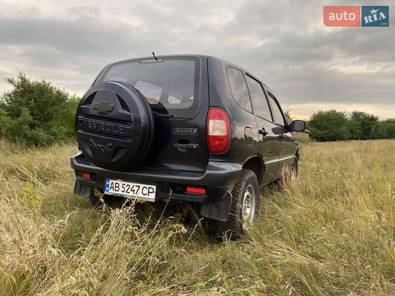 Внедорожник / Кроссовер Chevrolet Niva 2005 в Бершади