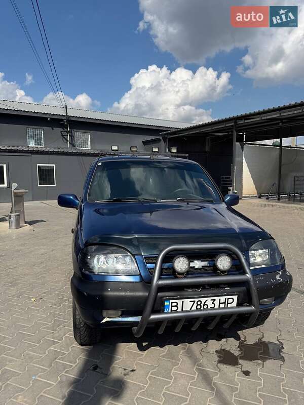 Позашляховик / Кросовер Chevrolet Niva 2008 в Котельві