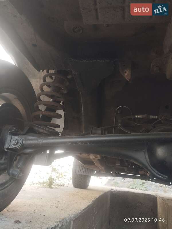 Позашляховик / Кросовер Chevrolet Niva 2004 в Світловодську