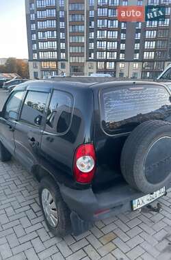 Внедорожник / Кроссовер Chevrolet Niva 2006 в Житомире