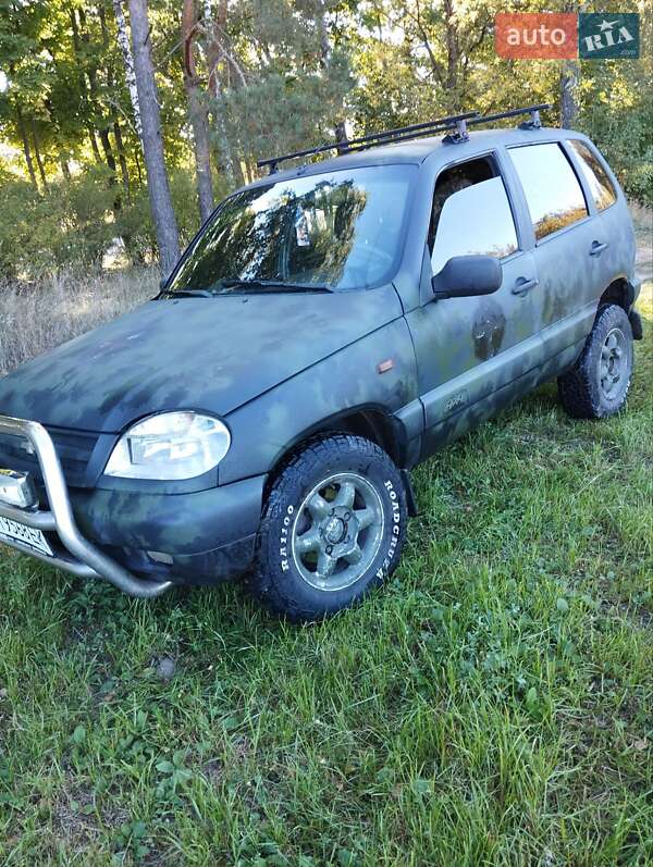 Позашляховик / Кросовер Chevrolet Niva 2006 в Шостці