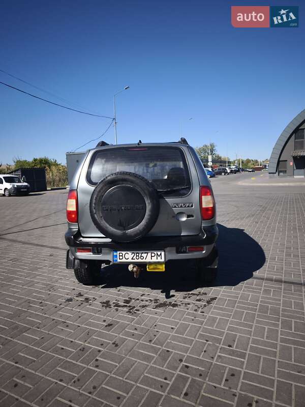 Позашляховик / Кросовер Chevrolet Niva 2006 в Дніпрі