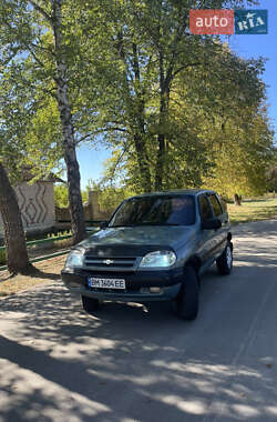 Позашляховик / Кросовер Chevrolet Niva 2005 в Шостці