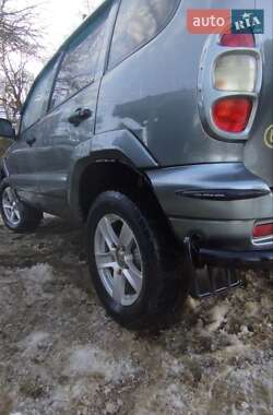 Позашляховик / Кросовер Chevrolet Niva 2006 в  фото 11 Позашляховик / Кросовер Chevrolet Niva 2006 в
