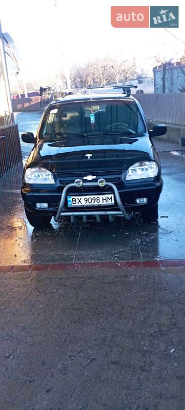 Внедорожник / Кроссовер Chevrolet Niva 2007 в Ярмолинцах