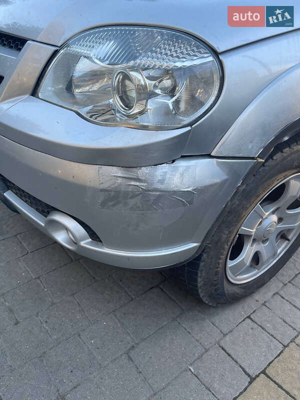 Позашляховик / Кросовер Chevrolet Niva 2011 в Львові