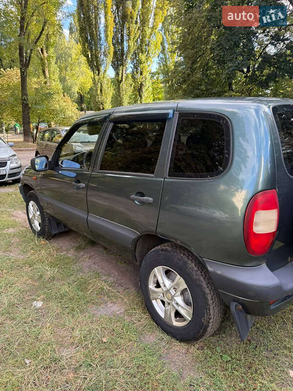 Позашляховик / Кросовер Chevrolet Niva 2008 в Києві