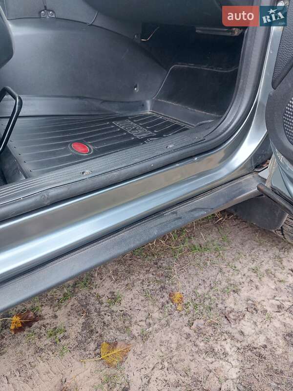 Позашляховик / Кросовер Chevrolet Niva 2011 в Шостці