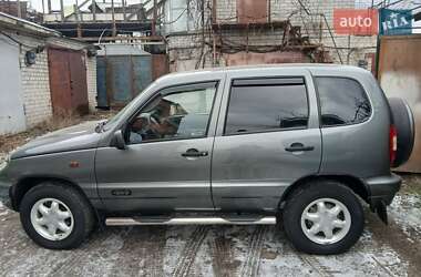 Внедорожник / Кроссовер Chevrolet Niva 2004 в Черкассах