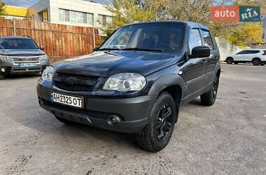 Позашляховик / Кросовер Chevrolet Niva 2015 в Дніпрі Позашляховик / Кросовер Chevrolet Niva 2015 в Дніпрі