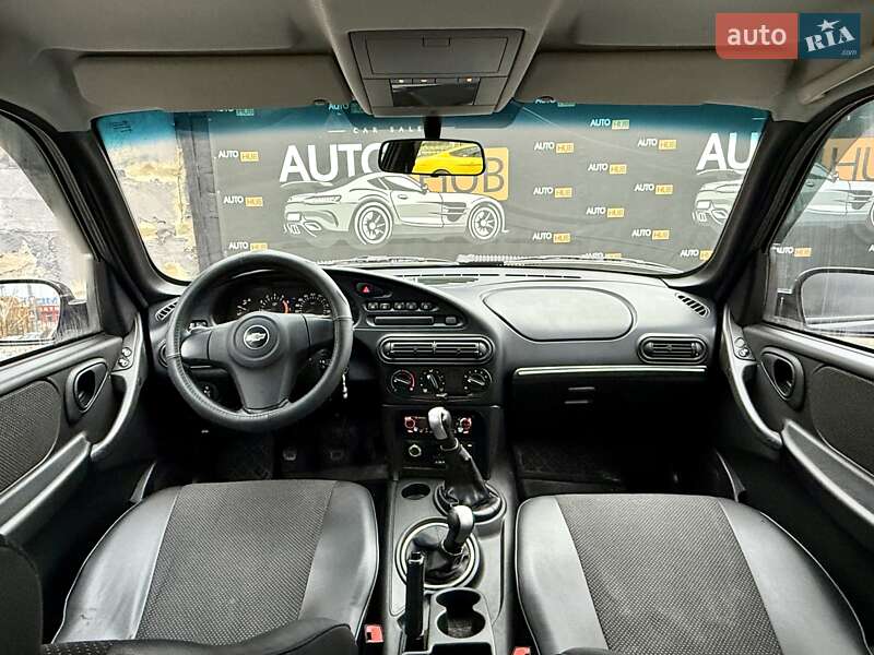 Внедорожник / Кроссовер Chevrolet Niva 2010 в Харькове фото 11 Внедорожник / Кроссовер Chevrolet Niva 2010 в Харькове