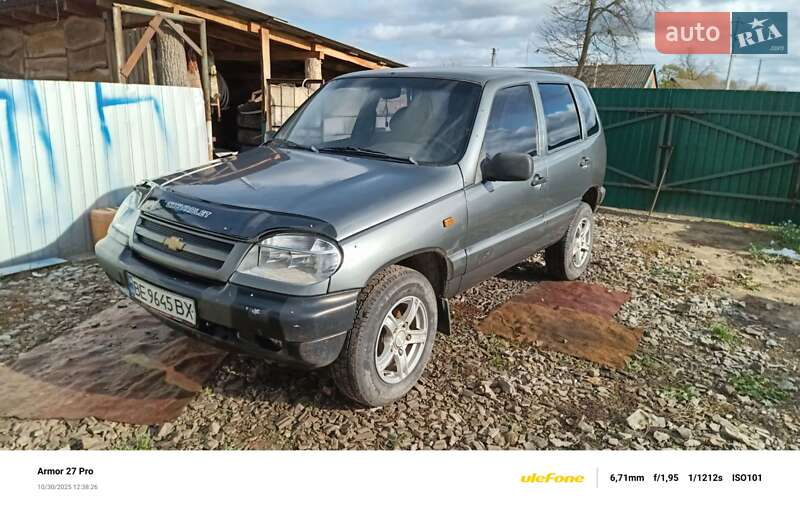 Позашляховик / Кросовер Chevrolet Niva 2004 в Миргороді