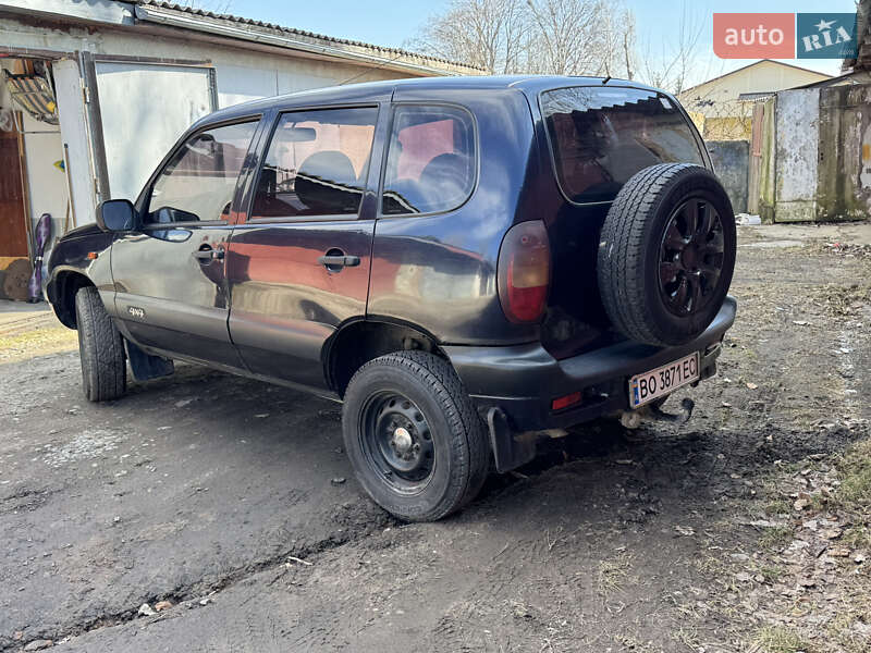 Внедорожник / Кроссовер Chevrolet Niva 2005 в Золочеве фото 14 Внедорожник / Кроссовер Chevrolet Niva 2005 в Золочеве