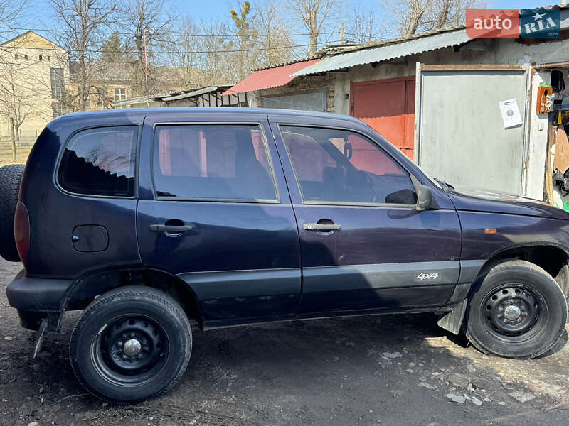 Внедорожник / Кроссовер Chevrolet Niva 2005 в Золочеве фото 15 Внедорожник / Кроссовер Chevrolet Niva 2005 в Золочеве