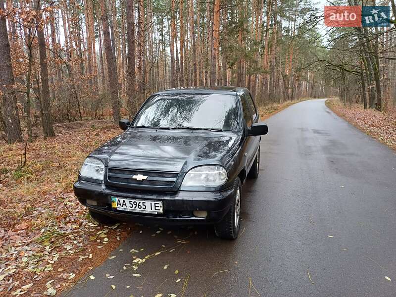 Внедорожник / Кроссовер Chevrolet Niva 2006 в Киеве