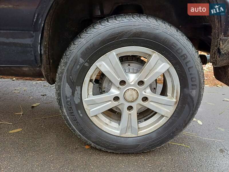 Внедорожник / Кроссовер Chevrolet Niva 2006 в Киеве