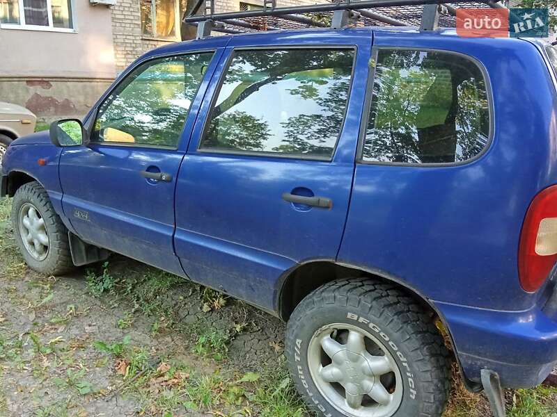 Внедорожник / Кроссовер Chevrolet Niva 2006 в Харькове