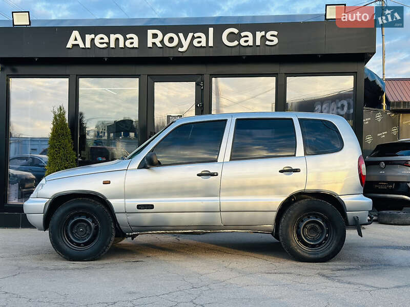 Внедорожник / Кроссовер Chevrolet Niva 2008 в Харькове