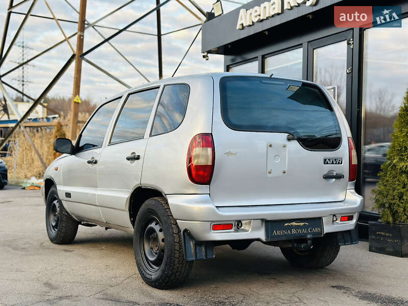 Внедорожник / Кроссовер Chevrolet Niva 2008 в Харькове