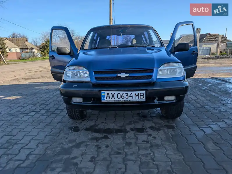 Chevrolet Niva 2005