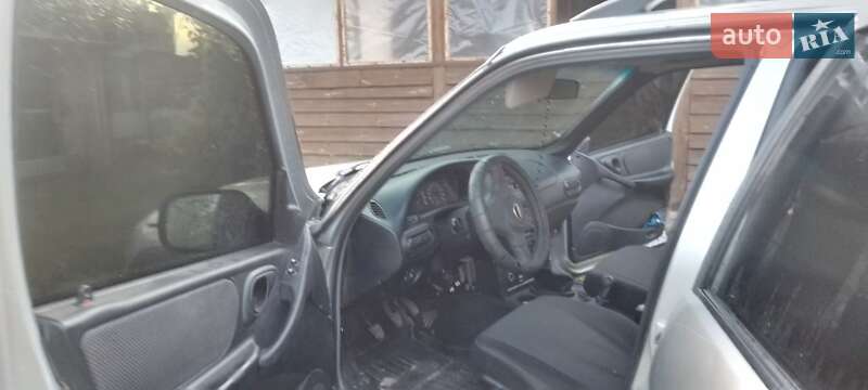 Внедорожник / Кроссовер Chevrolet Niva 2011 в Чернигове фото 11 Внедорожник / Кроссовер Chevrolet Niva 2011 в Чернигове