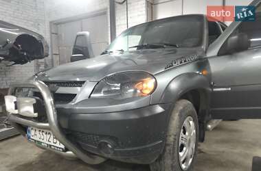 Внедорожник / Кроссовер Chevrolet Niva 2010 в Черкассах