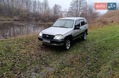 Внедорожник / Кроссовер Chevrolet Niva 2007 в Любаре