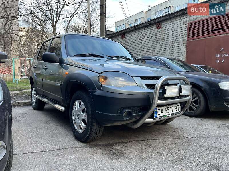 Chevrolet Niva 2010