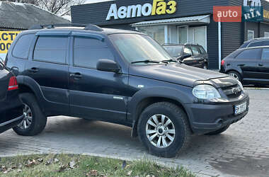 Позашляховик / Кросовер Chevrolet Niva 2016 в Сумах