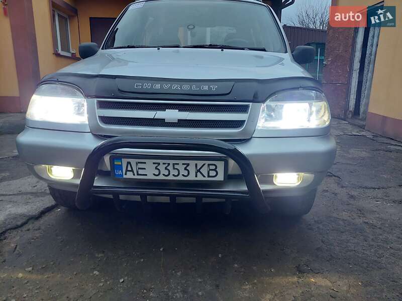 Chevrolet Niva 2004