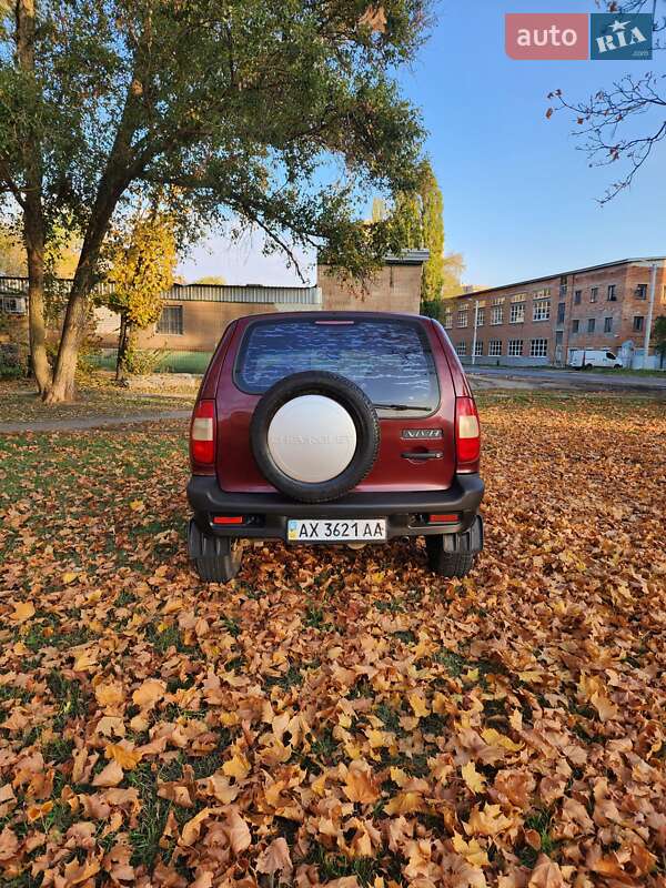 Позашляховик / Кросовер Chevrolet Niva 2005 в Харкові