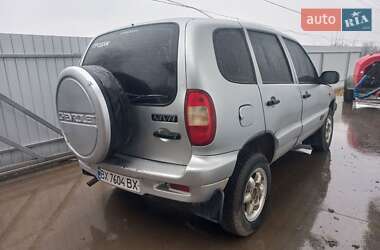 Позашляховик / Кросовер Chevrolet Niva 2005 в Чернівцях