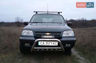 Позашляховик / Кросовер Chevrolet Niva 2004 в Чорнобаї