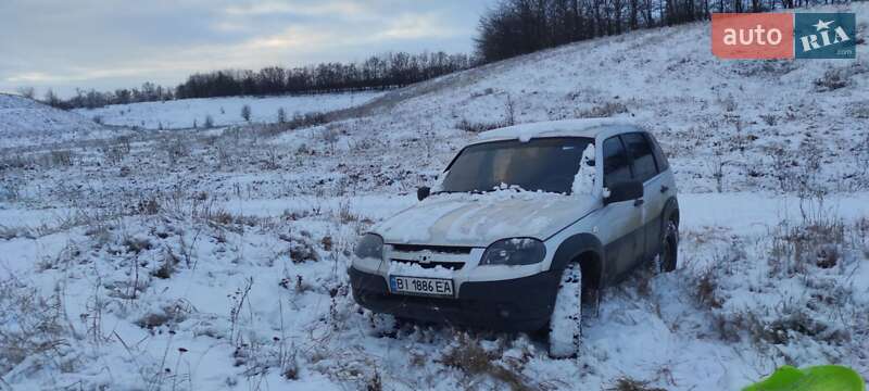 Chevrolet Niva 2012