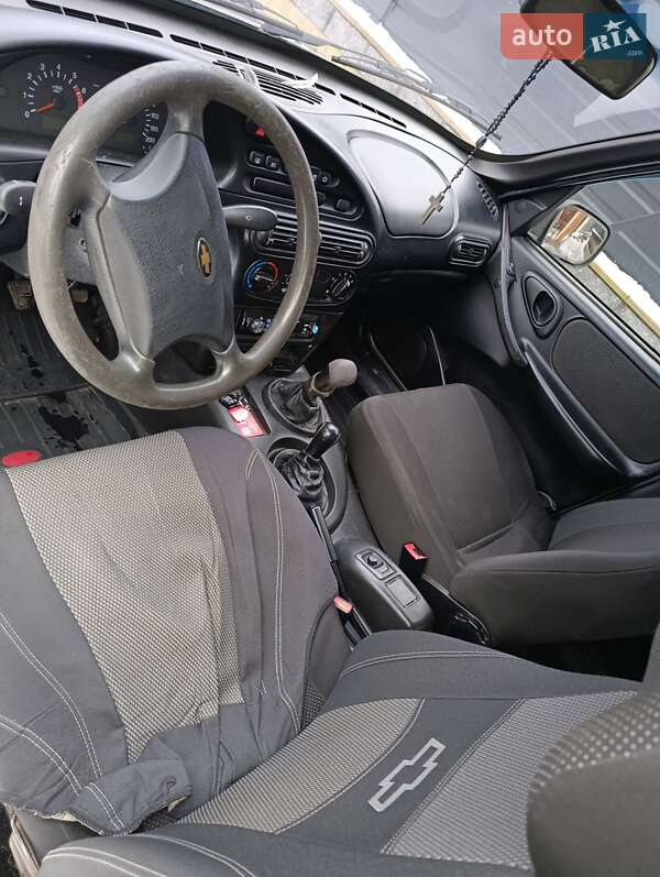 Внедорожник / Кроссовер Chevrolet Niva 2008 в Барановке