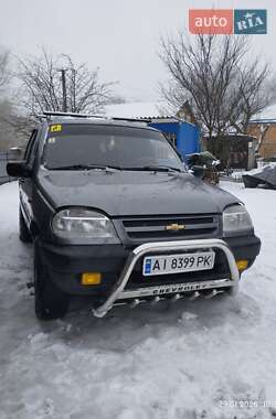 Внедорожник / Кроссовер Chevrolet Niva 2004 в Переяславе