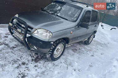 Внедорожник / Кроссовер Chevrolet Niva 2006 в Недригайлове