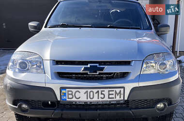 Внедорожник / Кроссовер Chevrolet Niva 2015 в Пустомытах