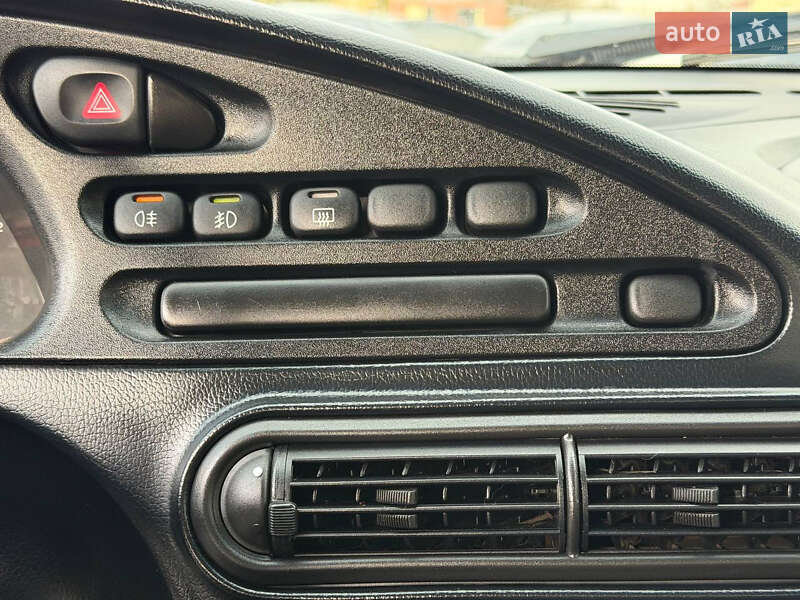 Внедорожник / Кроссовер Chevrolet Niva 2010 в Харькове