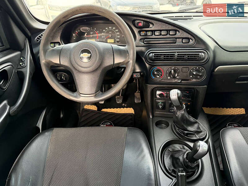 Внедорожник / Кроссовер Chevrolet Niva 2010 в Харькове