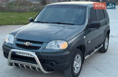 Позашляховик / Кросовер Chevrolet Niva 2014 в Черкасах