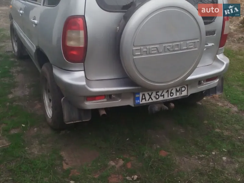 Chevrolet Niva 2005