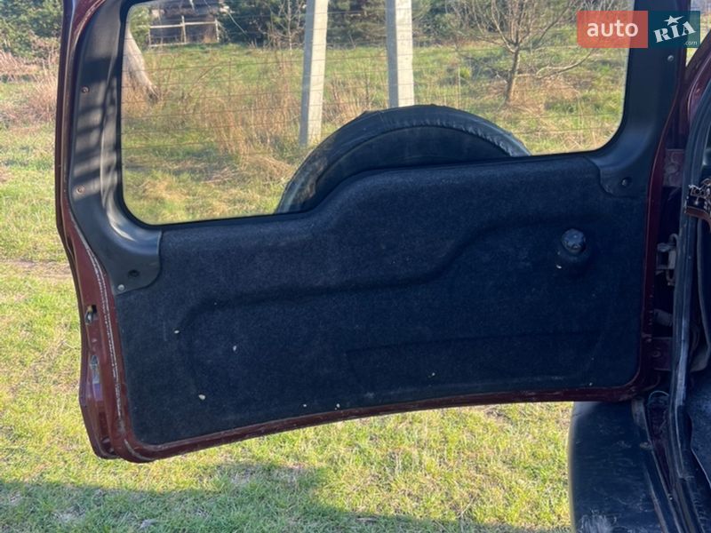 Внедорожник / Кроссовер Chevrolet Niva 2004 в Киеве