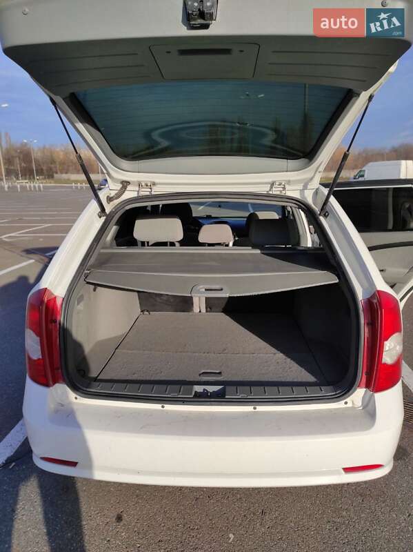 Универсал Chevrolet Nubira 2010 в Кривом Роге