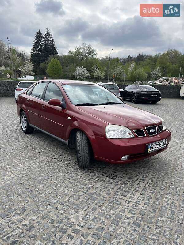 Седан Chevrolet Nubira 2004 в Львове