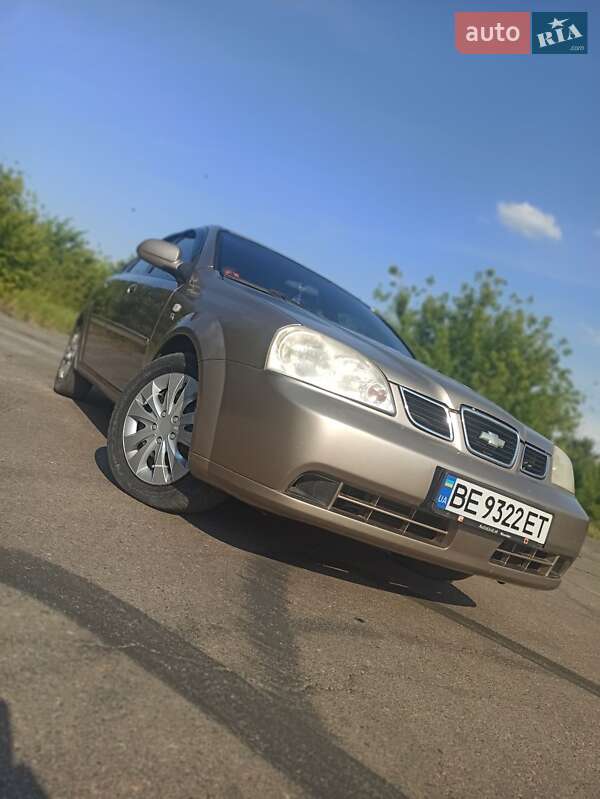 Седан Chevrolet Nubira 2004 в Первомайске