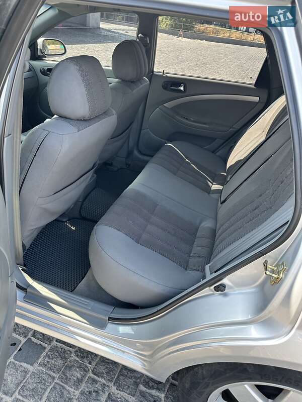 Універсал Chevrolet Nubira 2006 в Дніпрі