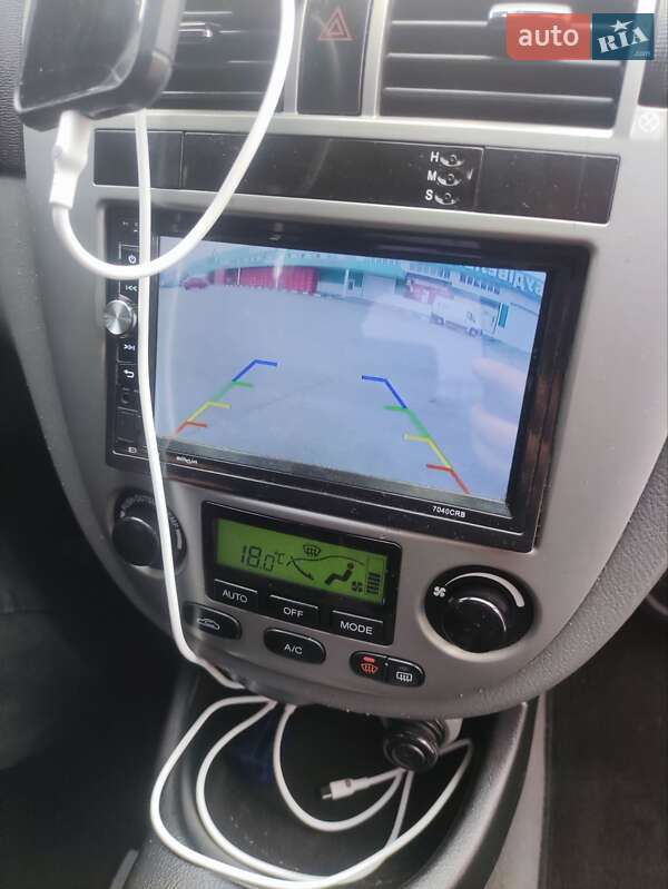 Седан Chevrolet Nubira 2004 в Никополе