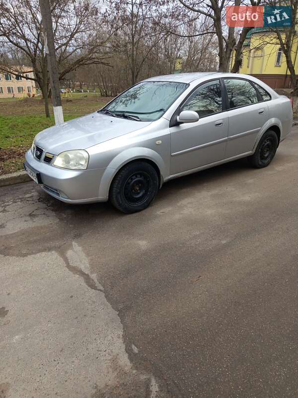 Седан Chevrolet Nubira 2004 в Кропивницькому